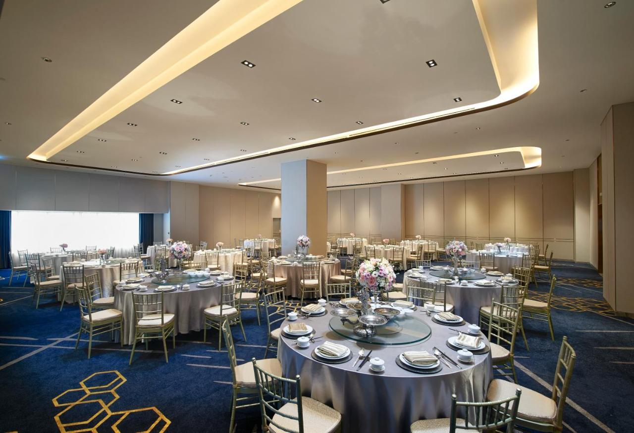 Hotel Amari Bangkok Exterior foto The ballroom