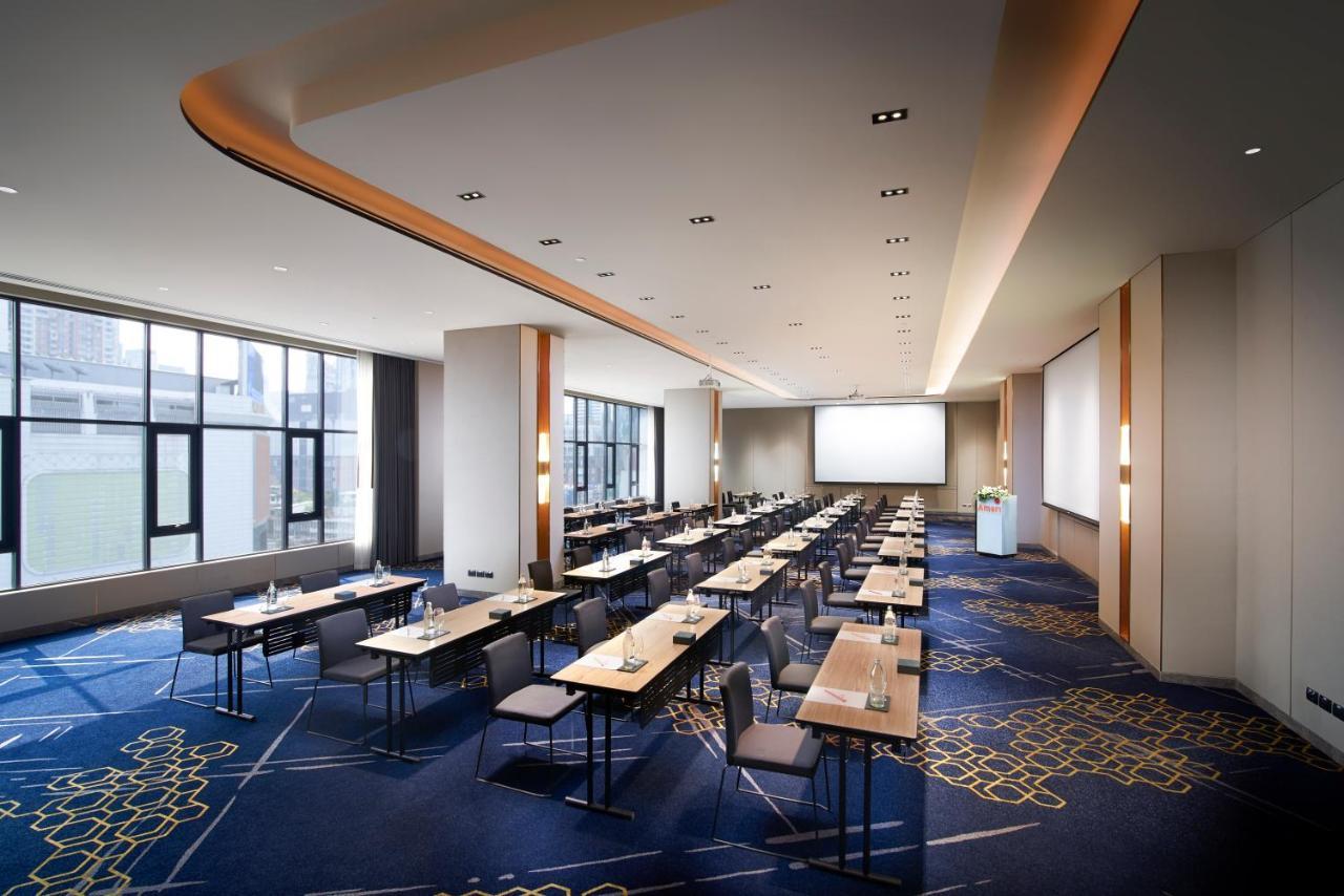 Hotel Amari Bangkok Exterior foto Meeting room